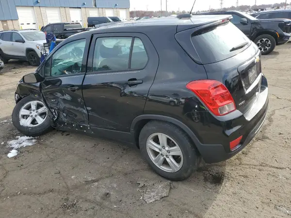 KL7CJKSB1LB086445 2020 CHEVROLET TRAX - Image 2