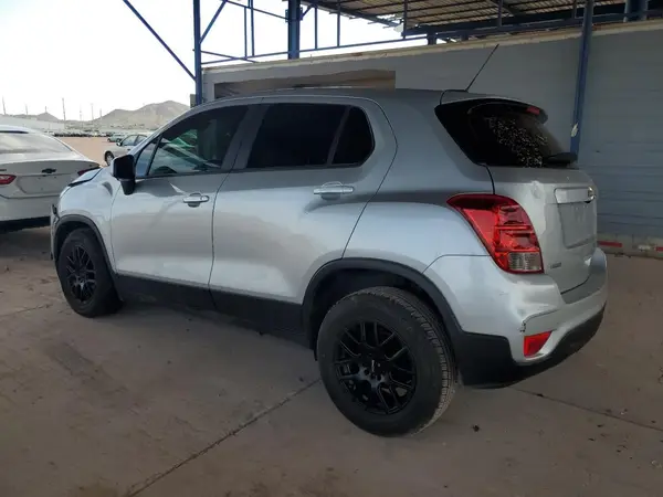 KL7CJKSB1LB312208 2020 CHEVROLET TRAX - Image 2