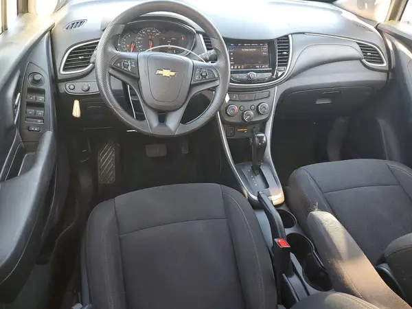 KL7CJKSB1LB320583 2020 CHEVROLET TRAX - Image 8
