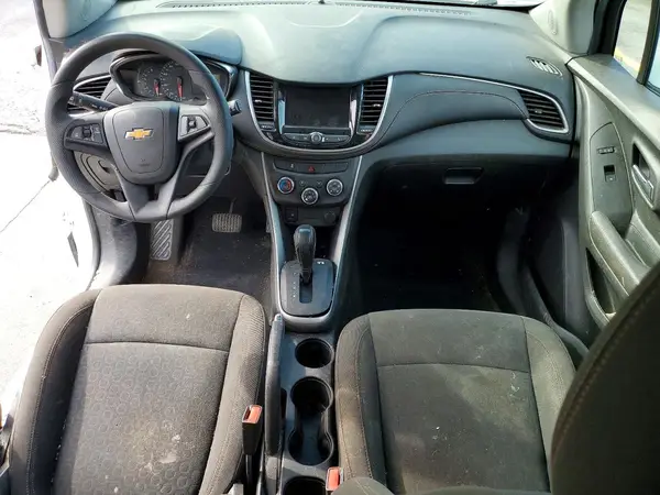 KL7CJKSB1LB323046 2020 CHEVROLET TRAX - Image 8