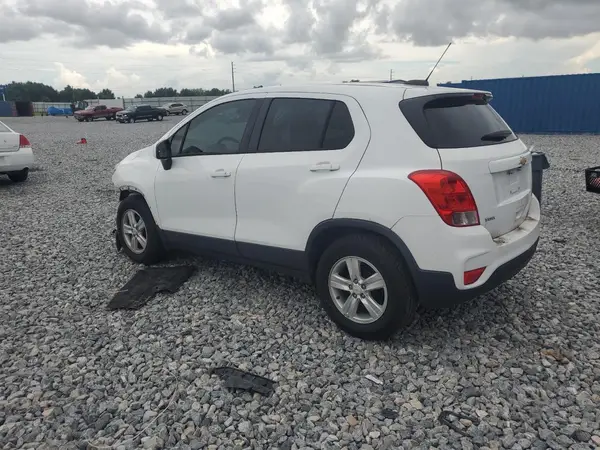 KL7CJKSB1LB324990 2020 CHEVROLET TRAX - Image 2