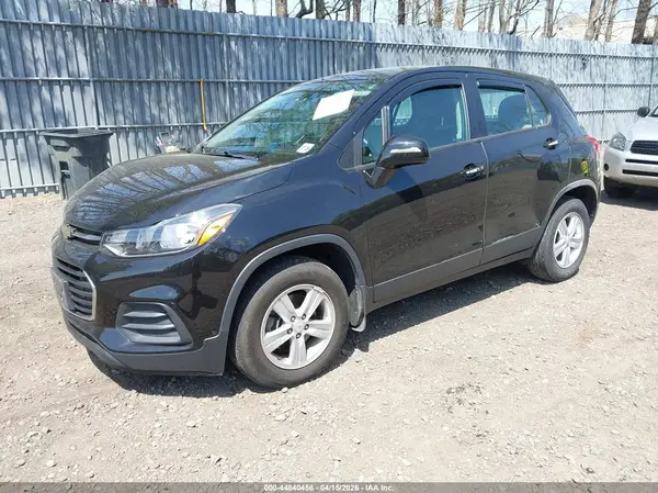 KL7CJKSB1LB334838 2020 CHEVROLET TRAX - Image 2