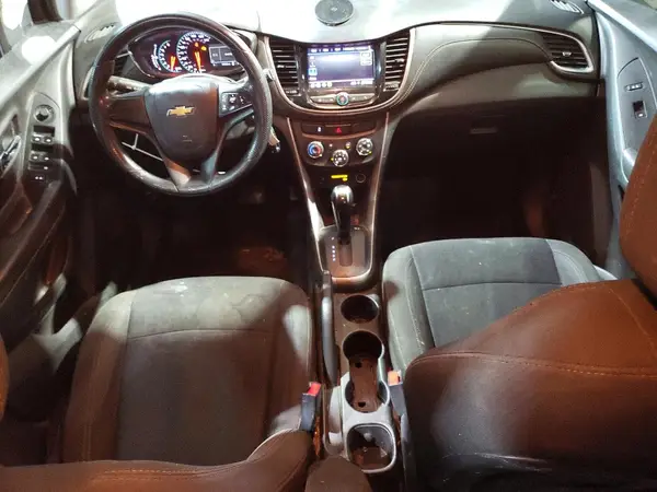 KL7CJKSB1LB349243 2020 CHEVROLET TRAX - Image 8