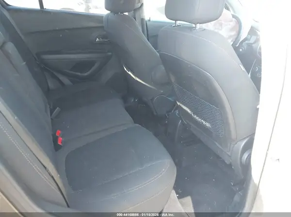 KL7CJKSB1LB349470 2020 CHEVROLET TRAX - Image 8