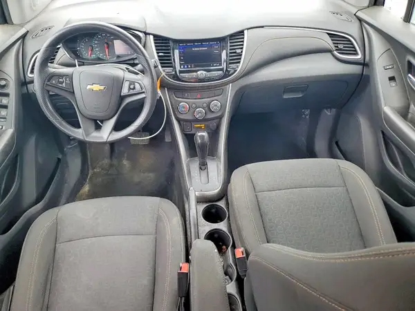 KL7CJKSB1MB301078 2021 CHEVROLET TRAX - Image 8