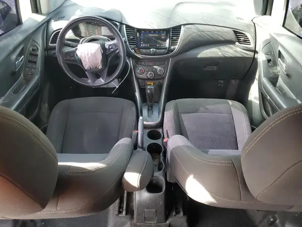 KL7CJKSB1MB303476 2021 CHEVROLET TRAX - Image 8