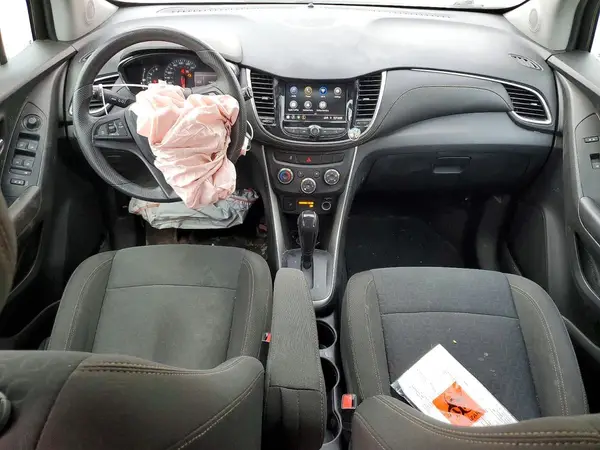 KL7CJKSB1MB305759 2021 CHEVROLET TRAX - Image 8
