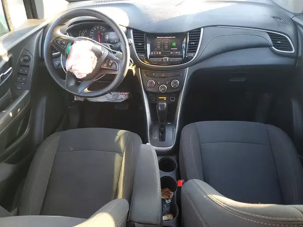 KL7CJKSB1MB306779 2021 CHEVROLET TRAX - Image 8