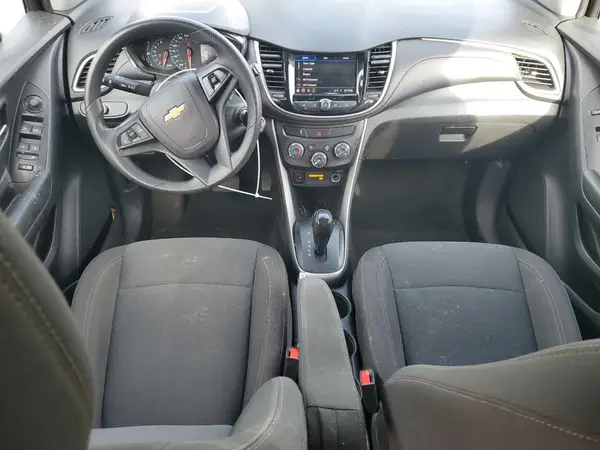 KL7CJKSB1MB312145 2021 CHEVROLET TRAX - Image 8