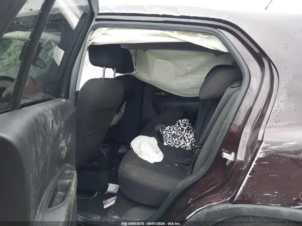 KL7CJKSB1MB313800 2021 CHEVROLET TRAX - Image 8