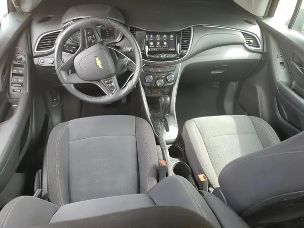 KL7CJKSB1MB320553 2021 CHEVROLET TRAX - Image 8