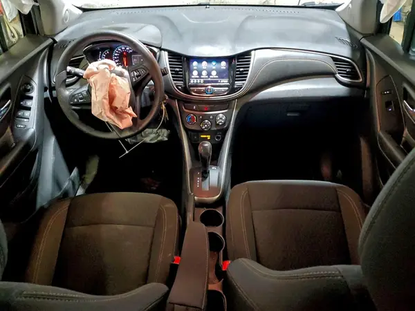 KL7CJKSB1MB323114 2021 CHEVROLET TRAX - Image 8