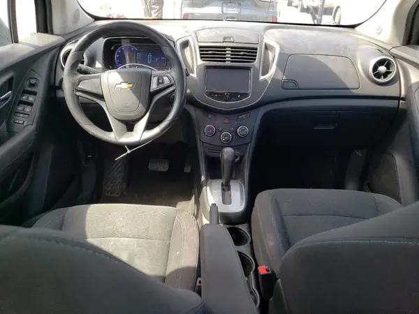 KL7CJKSB2GB559923 2016 CHEVROLET TRAX - Image 8