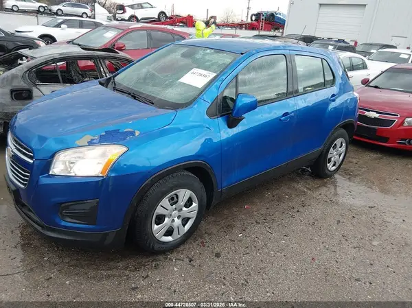 KL7CJKSB2GB617853 2016 CHEVROLET TRAX - Image 2