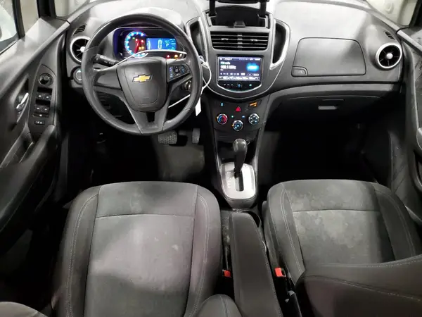 KL7CJKSB2GB621417 2016 CHEVROLET TRAX - Image 8