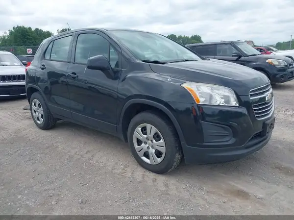 KL7CJKSB2GB732789 2016 CHEVROLET TRAX - Image 1