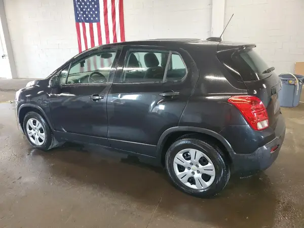 KL7CJKSB2GB745655 2016 CHEVROLET TRAX - Image 2