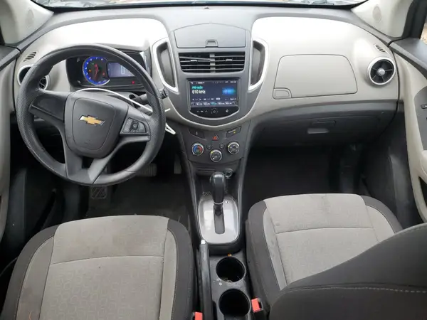 KL7CJKSB2GB745655 2016 CHEVROLET TRAX - Image 8