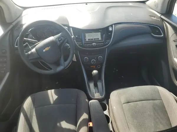 KL7CJKSB2HB083884 2017 CHEVROLET TRAX - Image 8
