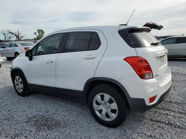 KL7CJKSB2HB101381 2017 CHEVROLET TRAX - Image 2