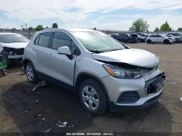 KL7CJKSB2HB208477 2017 CHEVROLET TRAX - Image 1