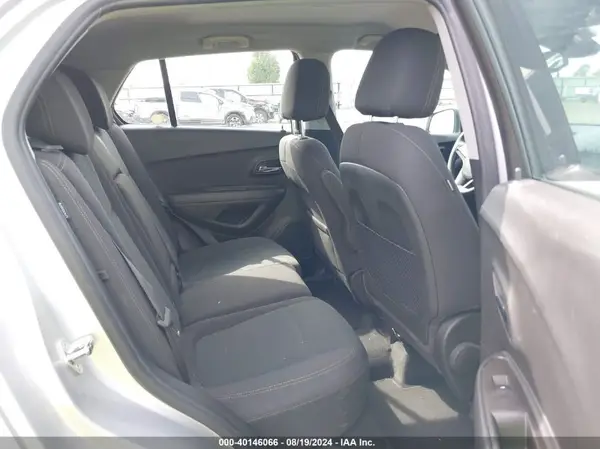 KL7CJKSB2HB208477 2017 CHEVROLET TRAX - Image 8