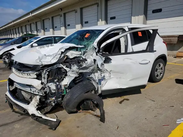 KL7CJKSB2JB548184 2018 CHEVROLET TRAX - Image 1