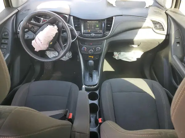 KL7CJKSB2JB603104 2018 CHEVROLET TRAX - Image 8