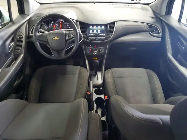 KL7CJKSB2JB721069 2018 CHEVROLET TRAX - Image 8