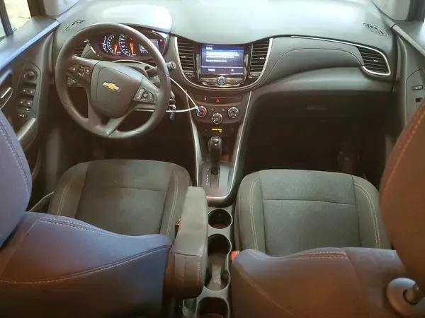 KL7CJKSB2LB016307 2020 CHEVROLET TRAX - Image 8
