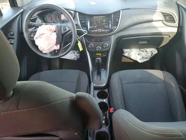 KL7CJKSB2LB019109 2020 CHEVROLET TRAX - Image 8