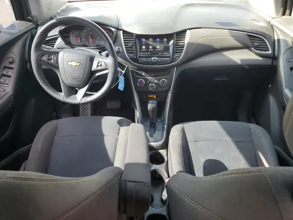 KL7CJKSB2LB021233 2020 CHEVROLET TRAX - Image 8