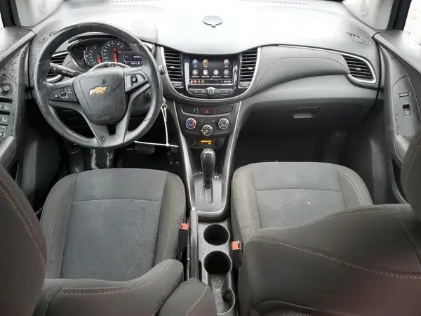KL7CJKSB2LB030773 2020 CHEVROLET TRAX - Image 8