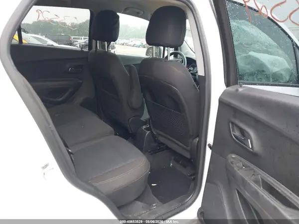 KL7CJKSB2LB031213 2020 CHEVROLET TRAX - Image 8