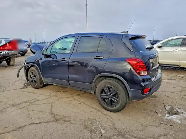 KL7CJKSB2LB031423 2020 CHEVROLET TRAX - Image 2