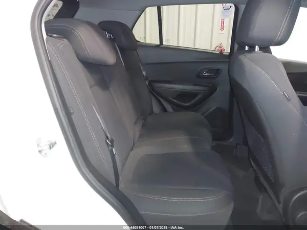KL7CJKSB2LB033706 2020 CHEVROLET TRAX - Image 8