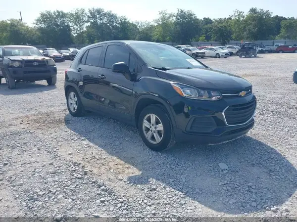 KL7CJKSB2LB035889 2020 CHEVROLET TRAX - Image 1