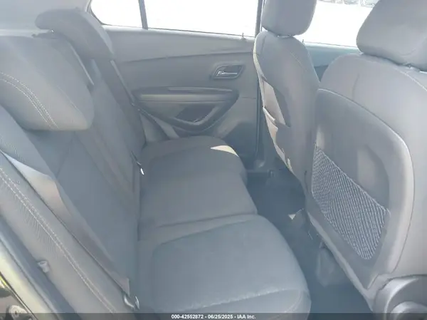 KL7CJKSB2LB035889 2020 CHEVROLET TRAX - Image 8
