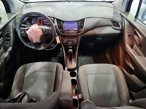 KL7CJKSB2LB038131 2020 CHEVROLET TRAX - Image 8