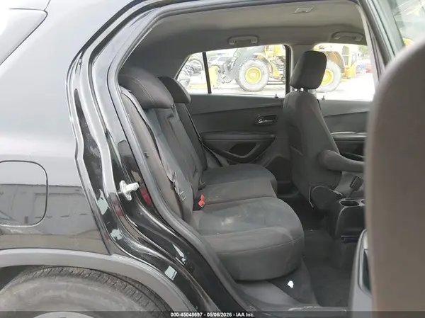 KL7CJKSB2LB044284 2020 CHEVROLET TRAX - Image 8