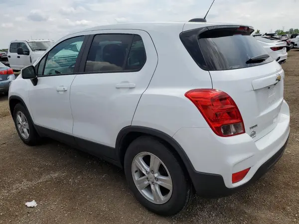 KL7CJKSB2LB044625 2020 CHEVROLET TRAX - Image 2