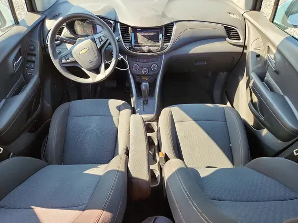KL7CJKSB2LB057617 2020 CHEVROLET TRAX - Image 8