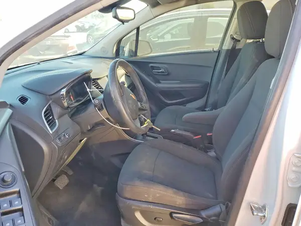 KL7CJKSB2LB057939 2020 CHEVROLET TRAX - Image 7
