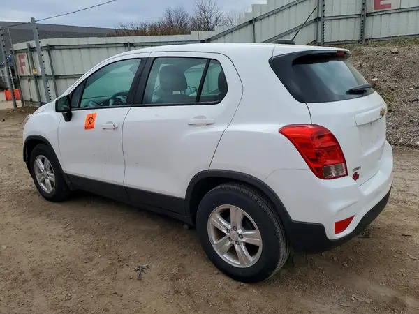 KL7CJKSB2LB062333 2020 CHEVROLET TRAX - Image 2