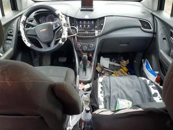 KL7CJKSB2LB062333 2020 CHEVROLET TRAX - Image 8