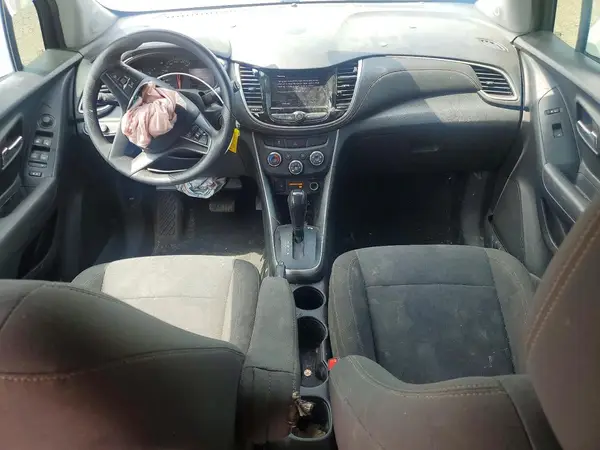 KL7CJKSB2LB067001 2020 CHEVROLET TRAX - Image 8