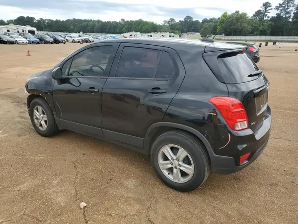 KL7CJKSB2LB083974 2020 CHEVROLET TRAX - Image 2
