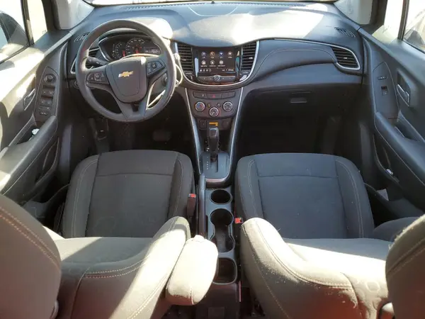 KL7CJKSB2LB323251 2020 CHEVROLET TRAX - Image 8