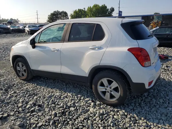 KL7CJKSB2LB326103 2020 CHEVROLET TRAX - Image 2