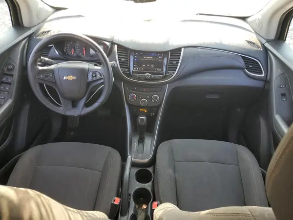 KL7CJKSB2LB326103 2020 CHEVROLET TRAX - Image 8